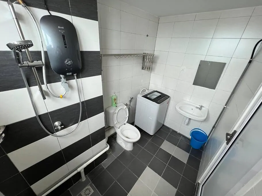 באייאן לפאס New 6 Pax Suite Near Usm And Spice Arena And Airport דירה